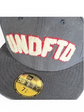 Undefeated x New Era “Francis” 59FIFTY Fitted Cap - Navy - Size 7 5/8